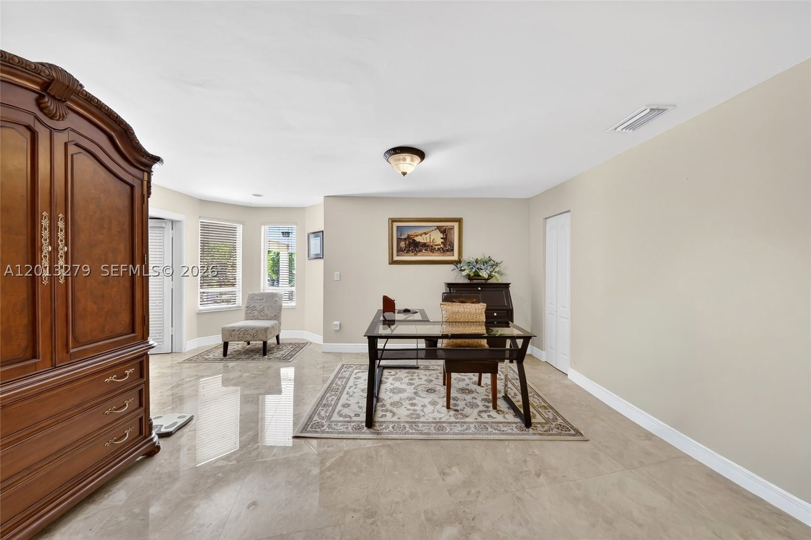 Real estate property located at 8560 164th St, Miami-dade, Royal Lakes 1st Addn, Miami Lakes, FL