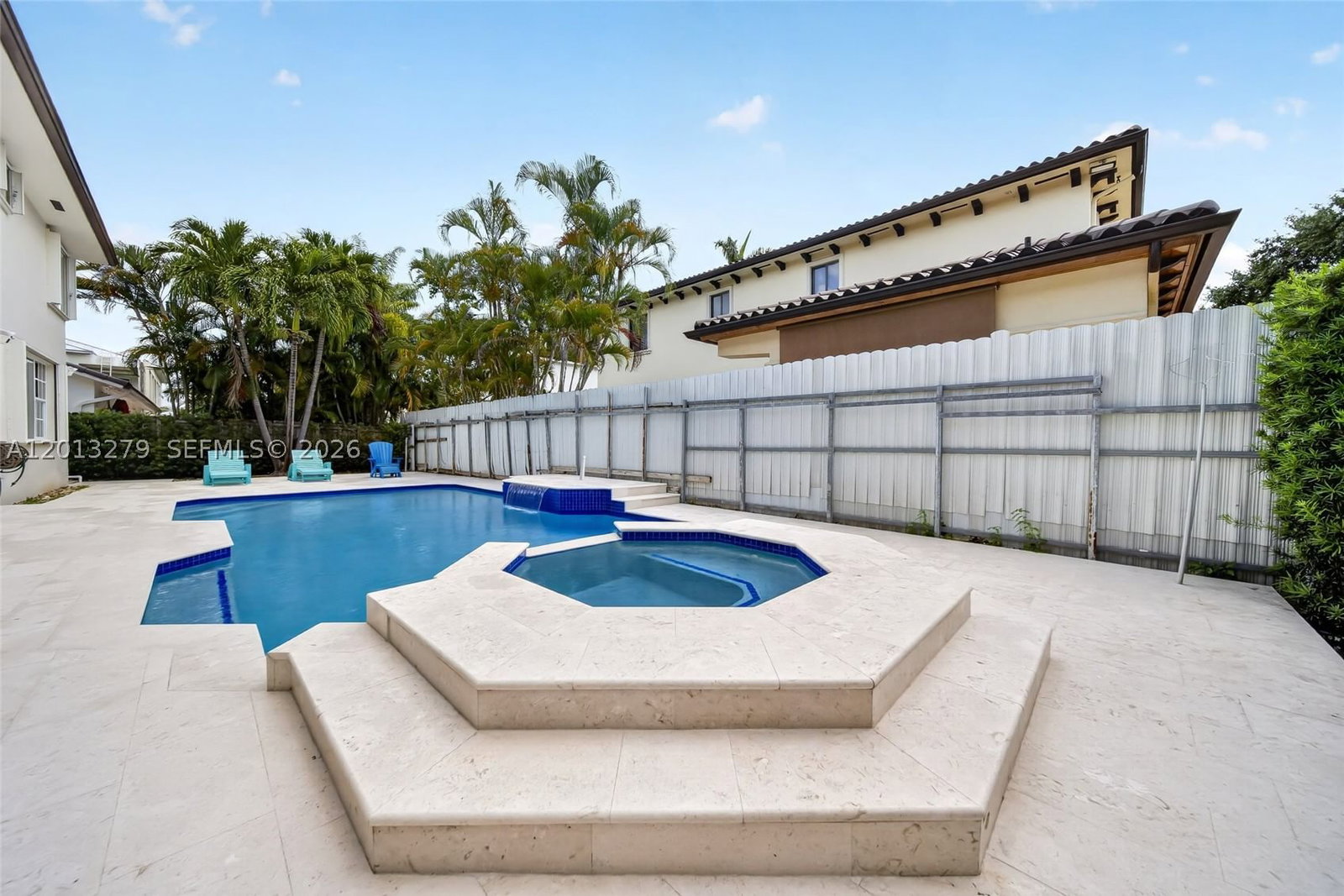Real estate property located at 8560 164th St, Miami-dade, Royal Lakes 1st Addn, Miami Lakes, FL