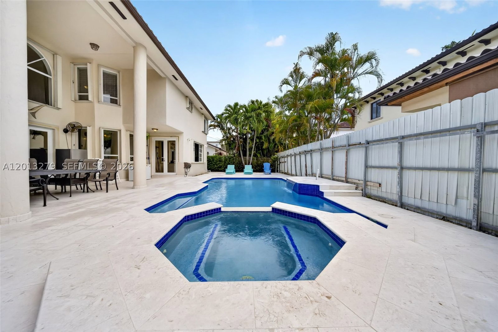 Real estate property located at 8560 164th St, Miami-dade, Royal Lakes 1st Addn, Miami Lakes, FL