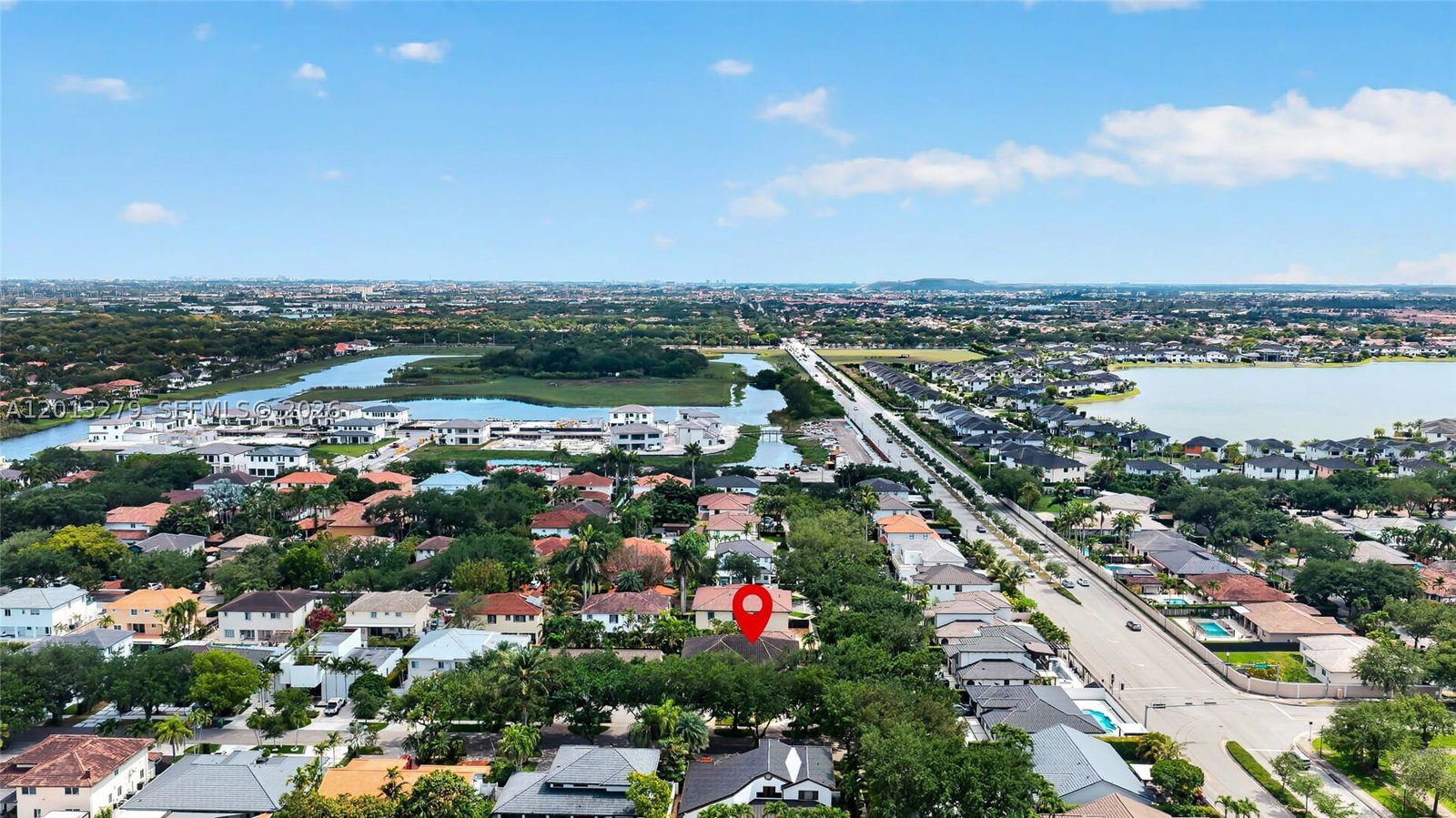 Real estate property located at 8560 164th St, Miami-dade, Royal Lakes 1st Addn, Miami Lakes, FL