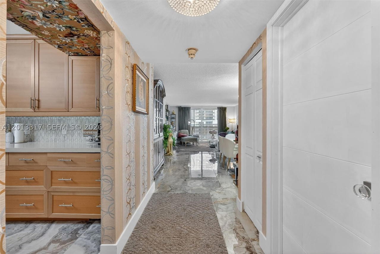 Real estate property located at 1880 Ocean Dr #705, Broward, La Mer Estates West Condo, Hallandale Beach, FL