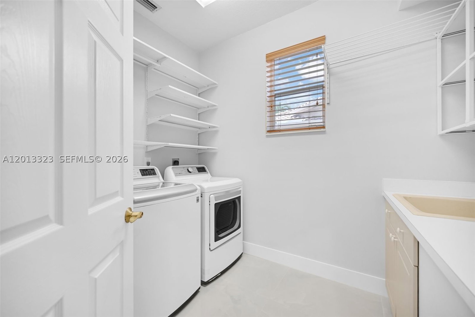 Real estate property located at 2553 Bay Pointe Drive, Broward, Sector 7 - Parcels J-2 &, Weston, FL