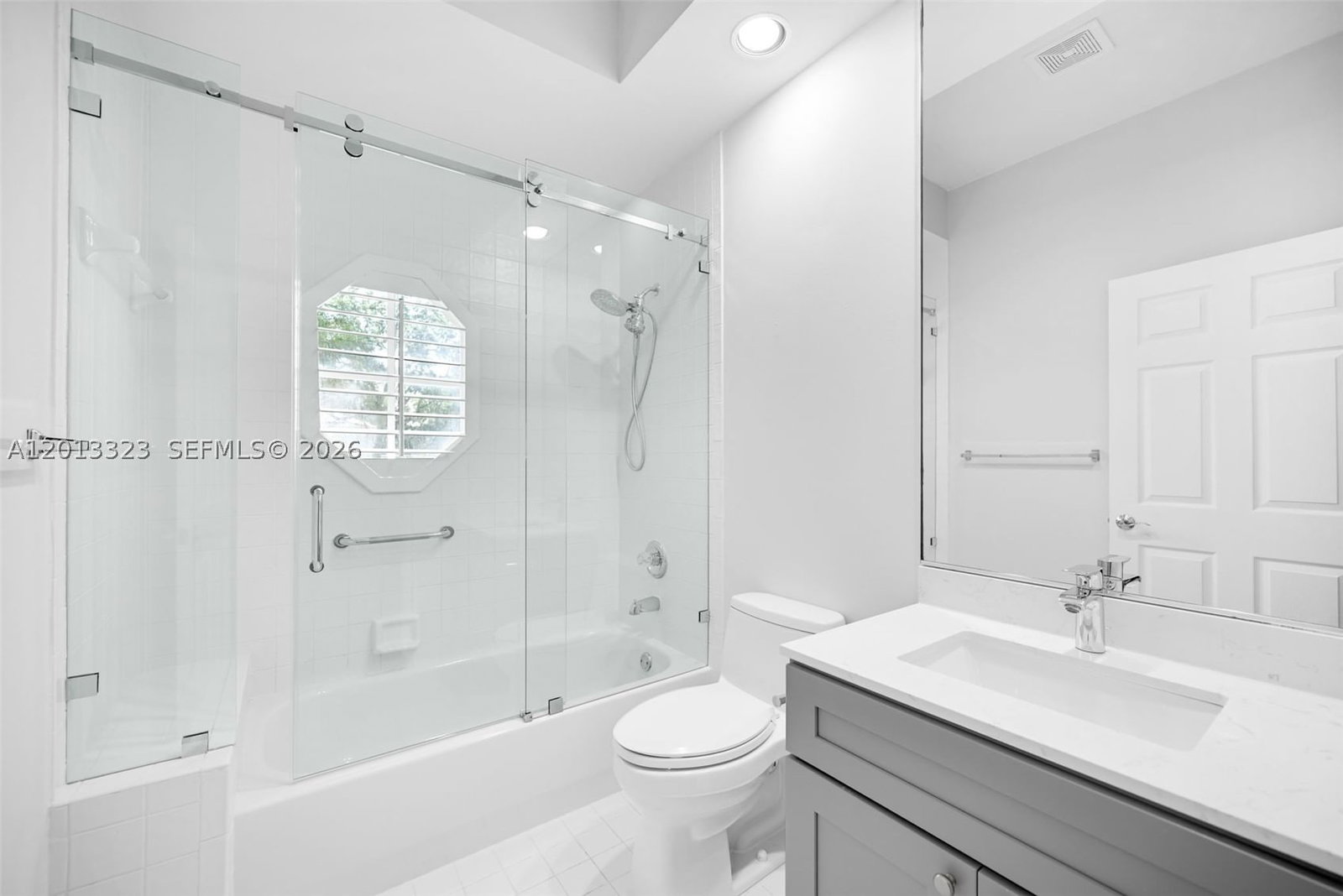 Real estate property located at 2553 Bay Pointe Drive, Broward, Sector 7 - Parcels J-2 &, Weston, FL