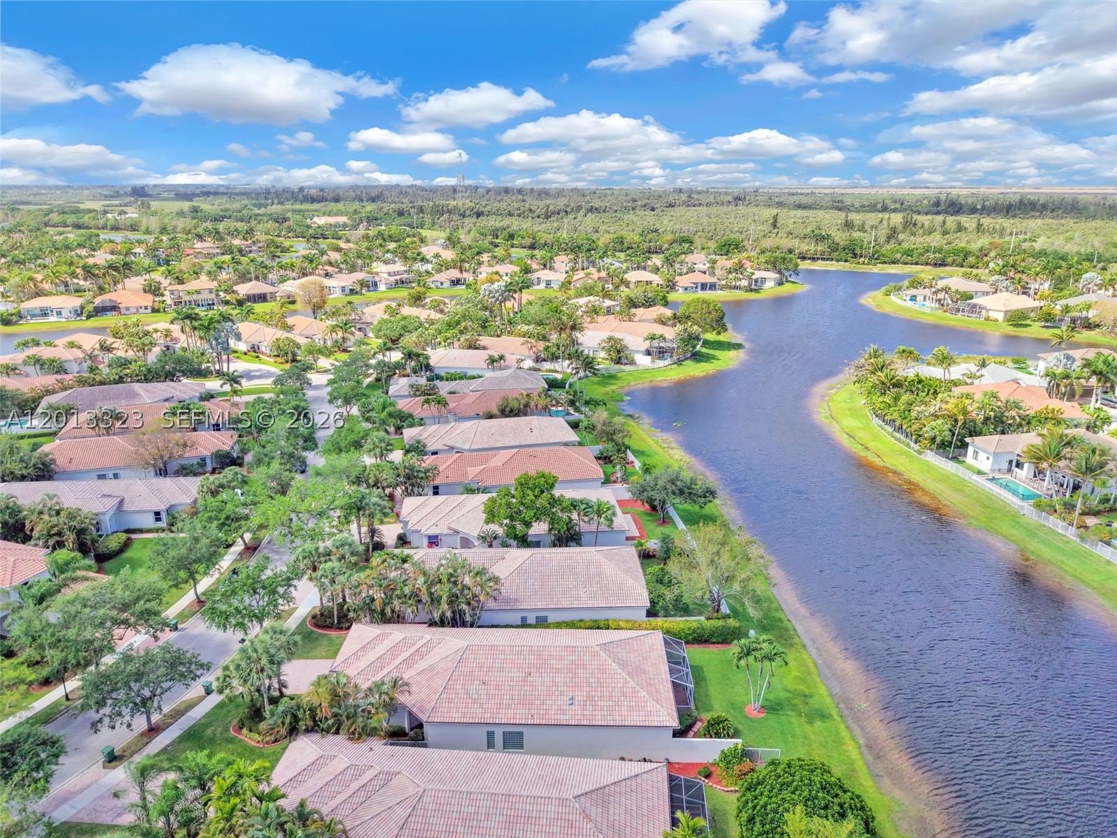 Real estate property located at 2553 Bay Pointe Drive, Broward, Sector 7 - Parcels J-2 &, Weston, FL