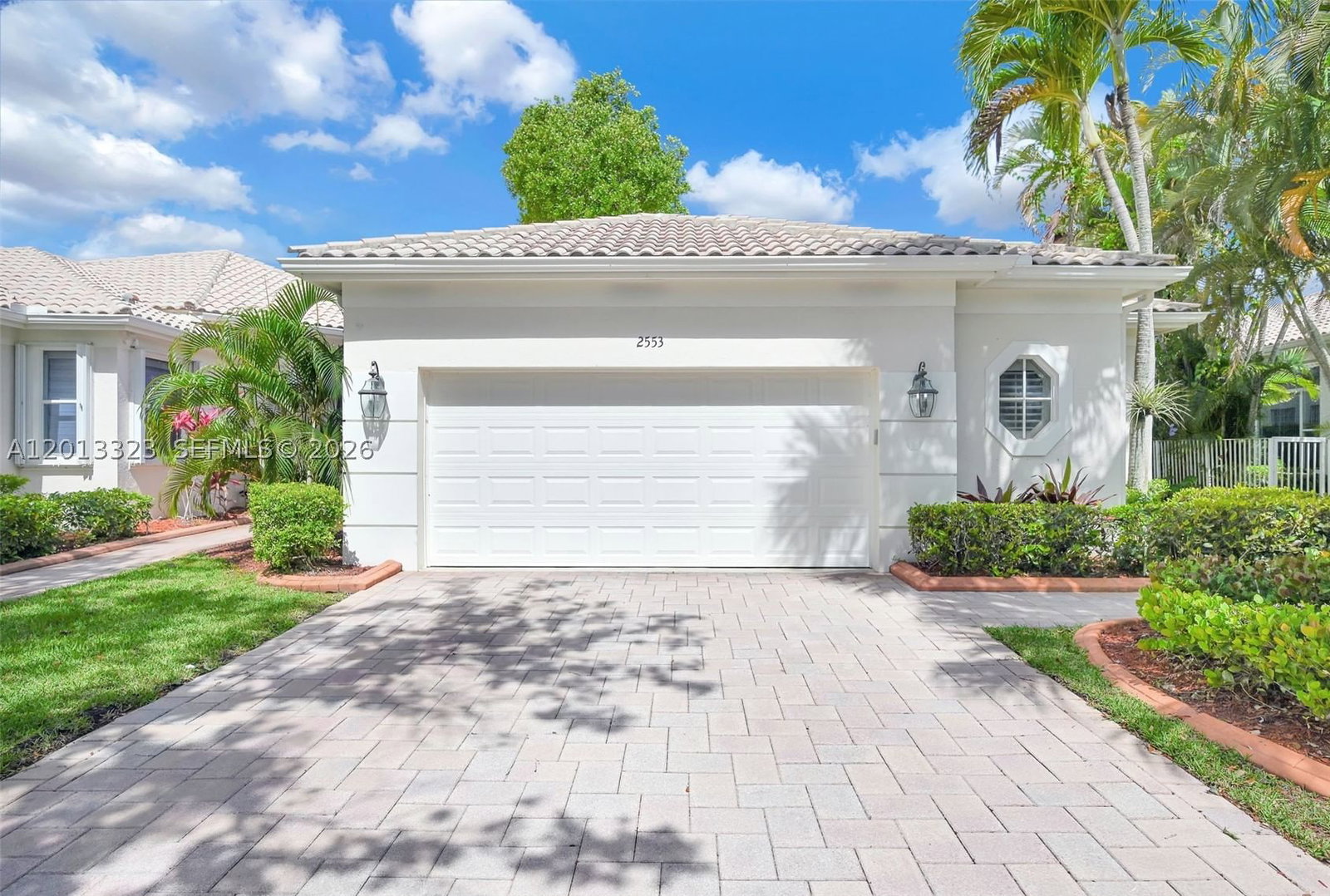 Real estate property located at 2553 Bay Pointe Drive, Broward, Sector 7 - Parcels J-2 &, Weston, FL