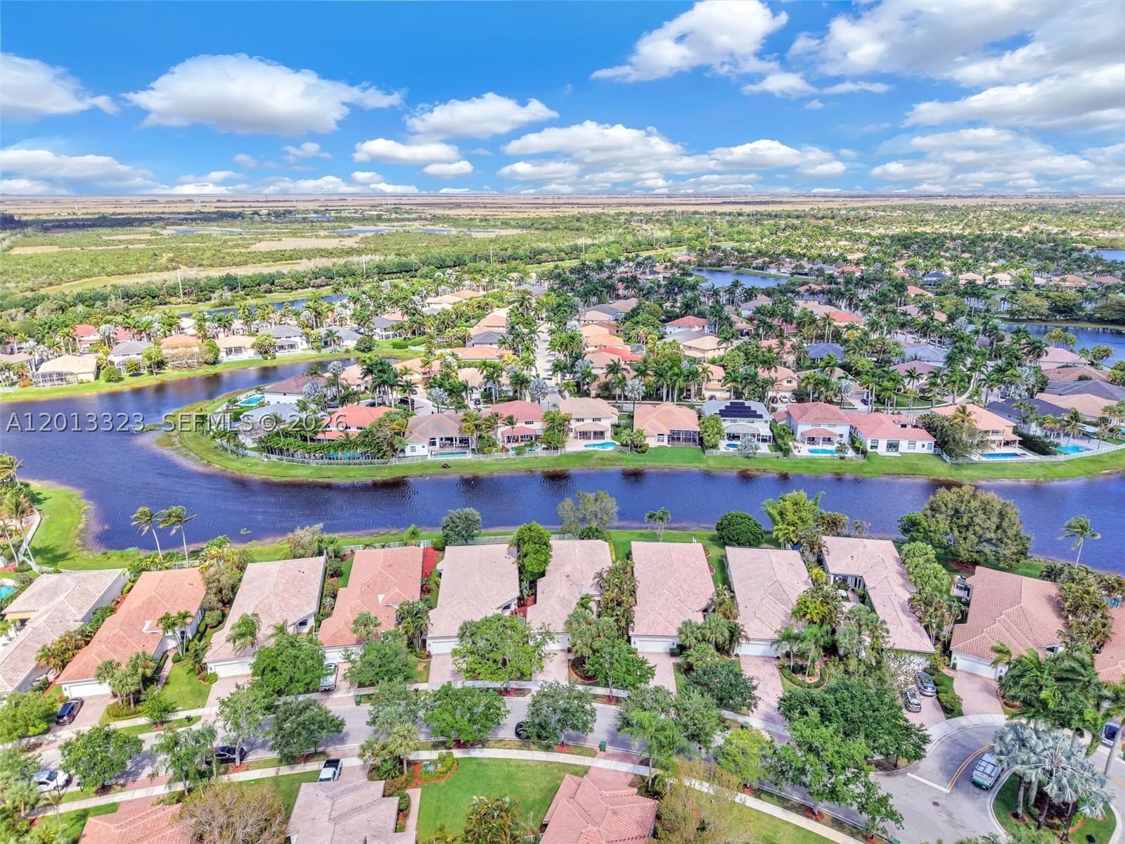 Real estate property located at 2553 Bay Pointe Drive, Broward, Sector 7 - Parcels J-2 &, Weston, FL