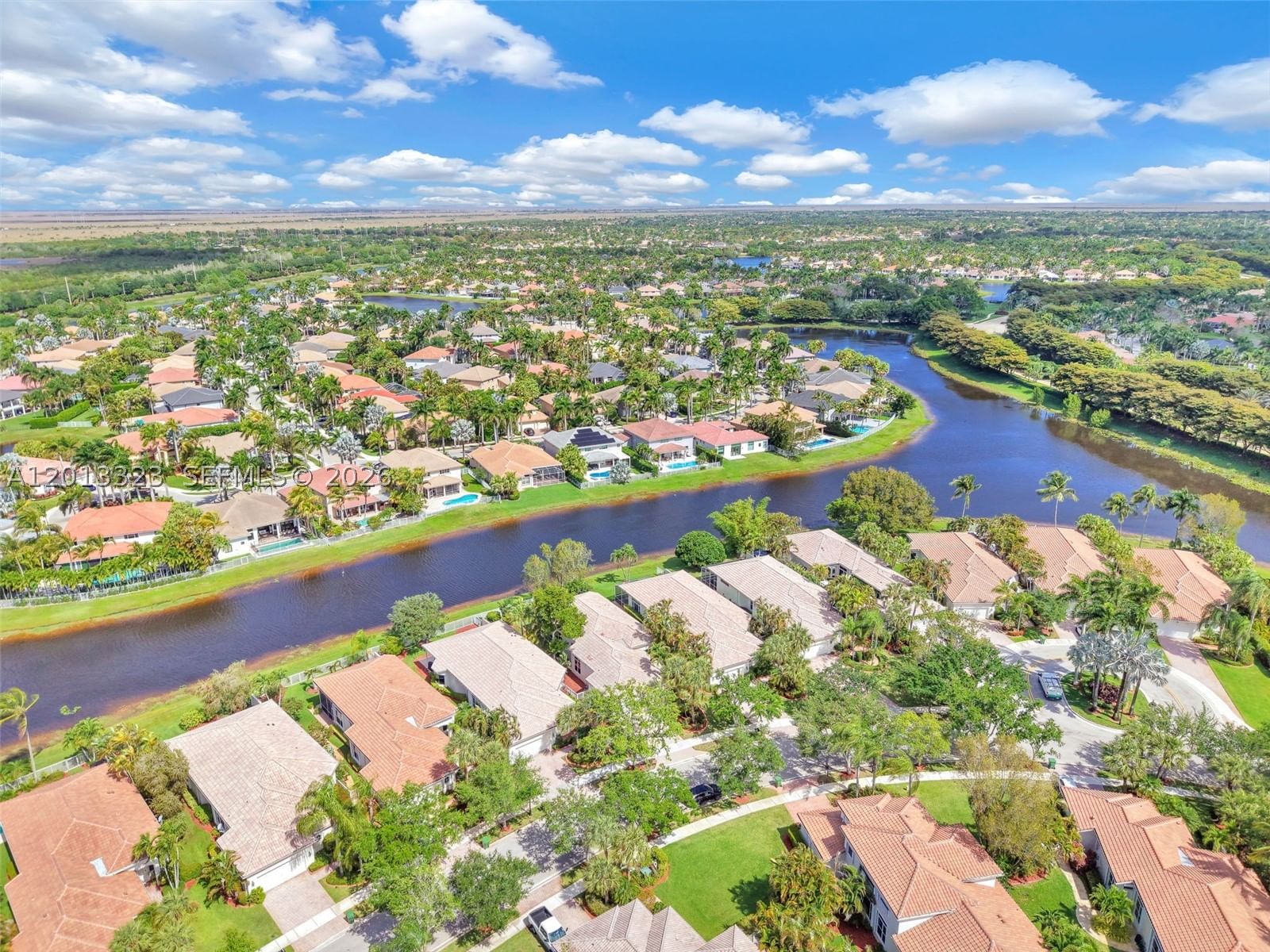 Real estate property located at 2553 Bay Pointe Drive, Broward, Sector 7 - Parcels J-2 &, Weston, FL