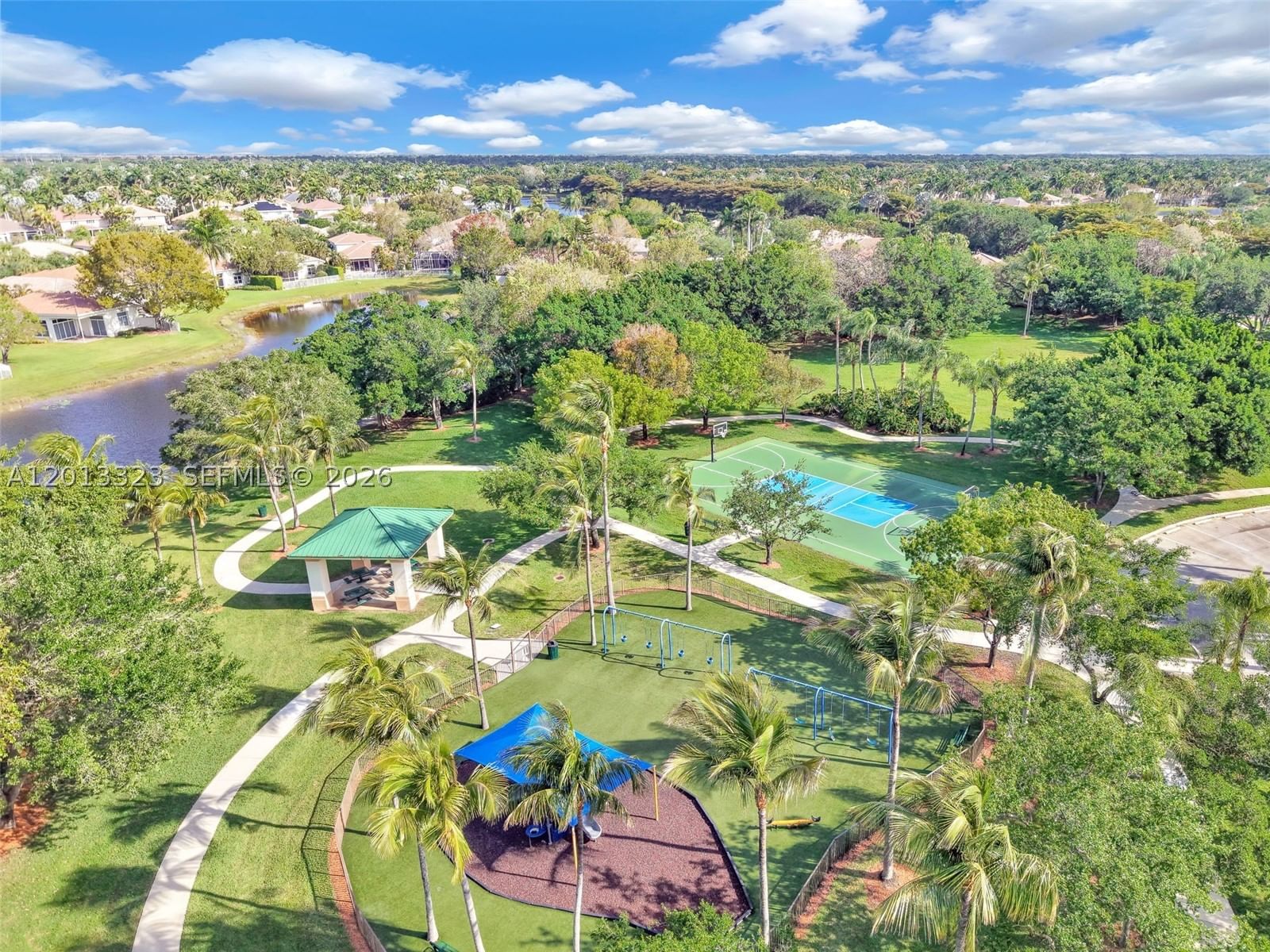 Real estate property located at 2553 Bay Pointe Drive, Broward, Sector 7 - Parcels J-2 &, Weston, FL