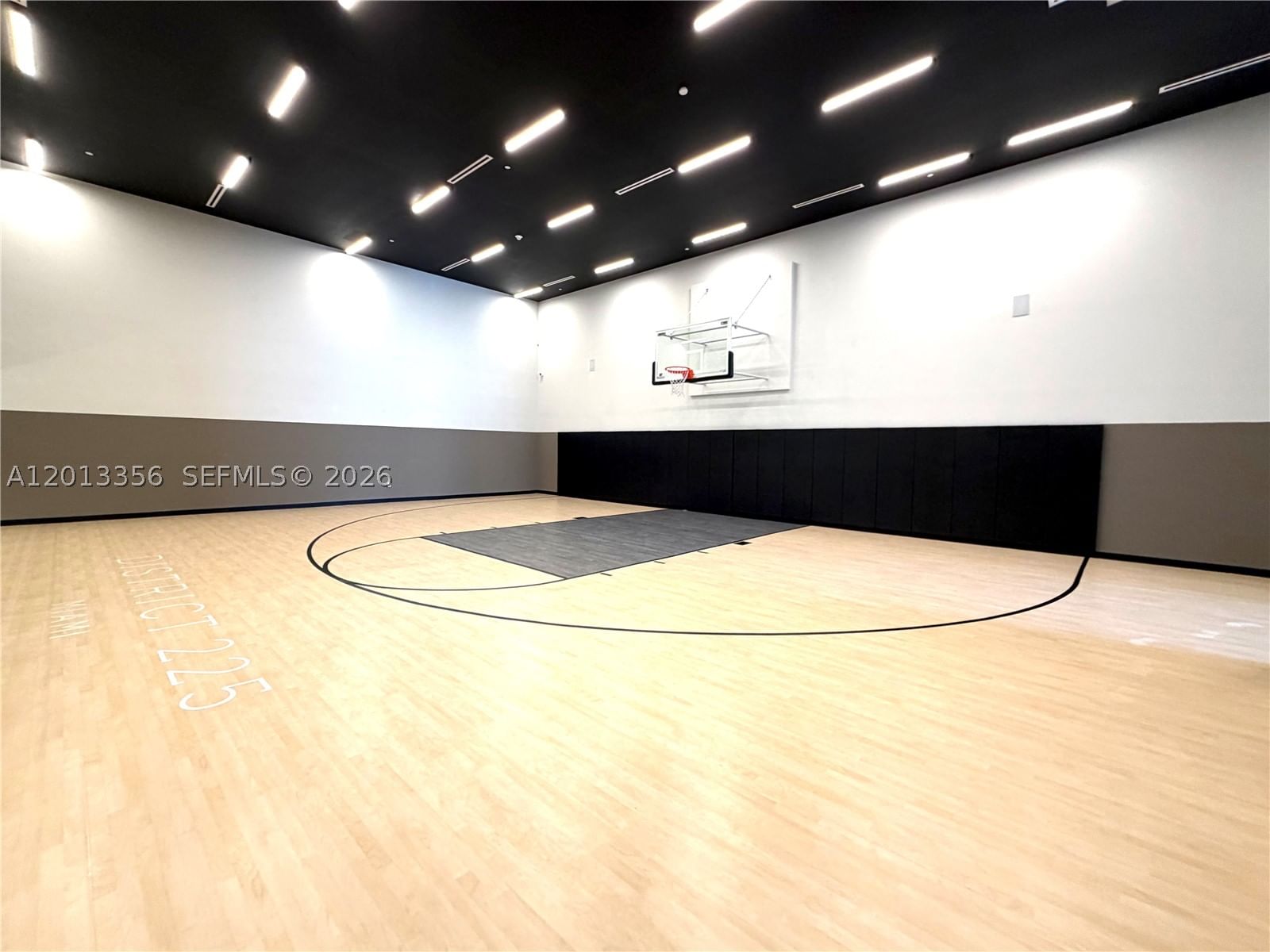 Real estate property located at 225 Miami Ave #1412, Miami-dade, District 225 Condo, Miami, FL