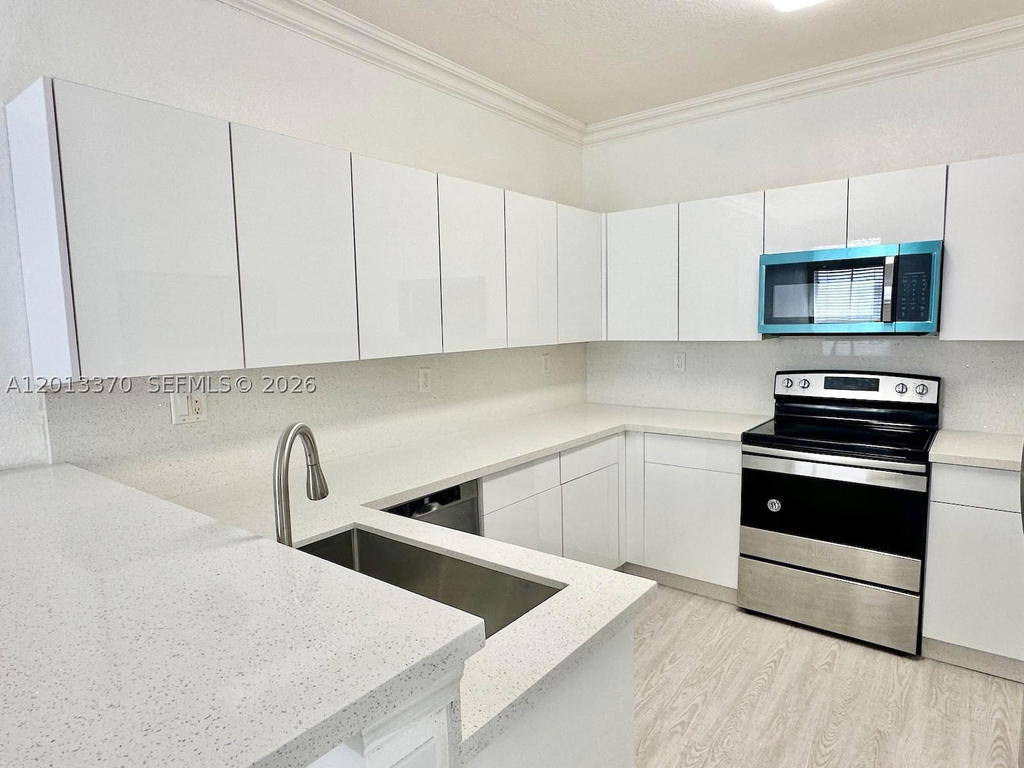 Real estate property located at 4371 160th Ave #203, Broward, Courtyards Two Condo, Miramar, FL