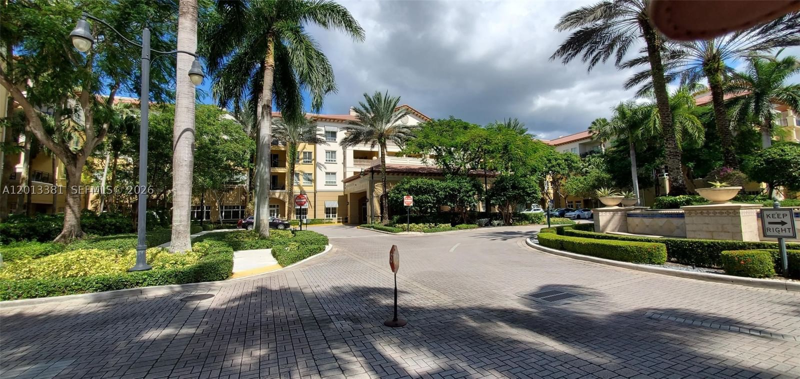 Real estate property located at 16102 Emerald Estates Dr #428, Broward, Weston 55 Plus Condo, Weston, FL