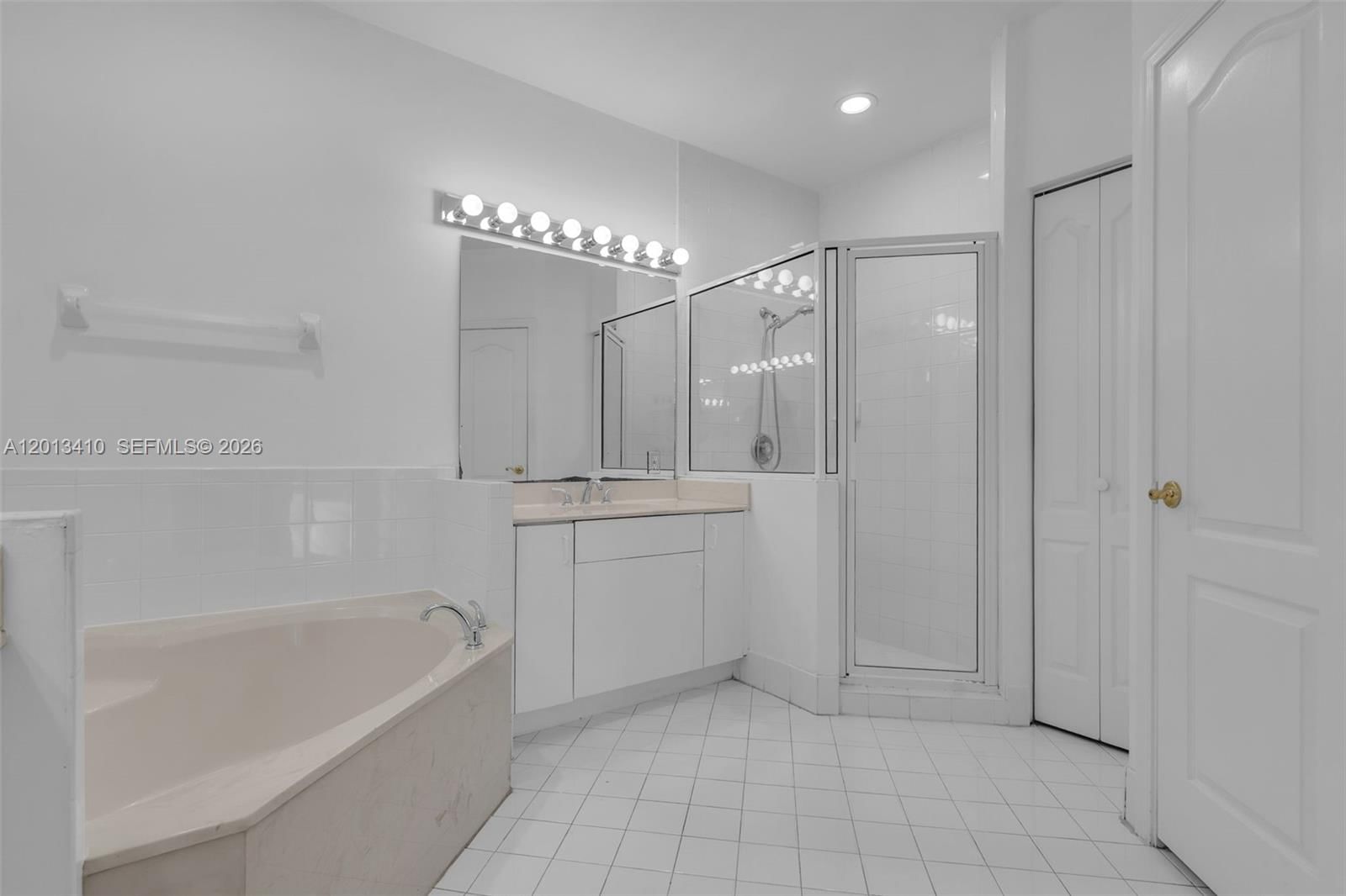 Real estate property located at 9803 32nd St, Miami-dade, Costa Verde Sec 1, Doral, FL