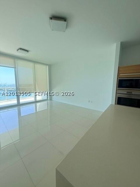 Real estate property located at 2020 Bayshore Dr #3804, Miami-dade, Paramount Bay Condo, Miami, FL