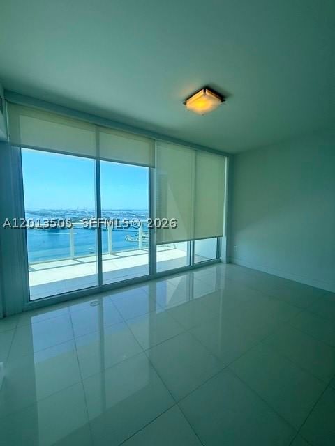Real estate property located at 2020 Bayshore Dr #3804, Miami-dade, Paramount Bay Condo, Miami, FL
