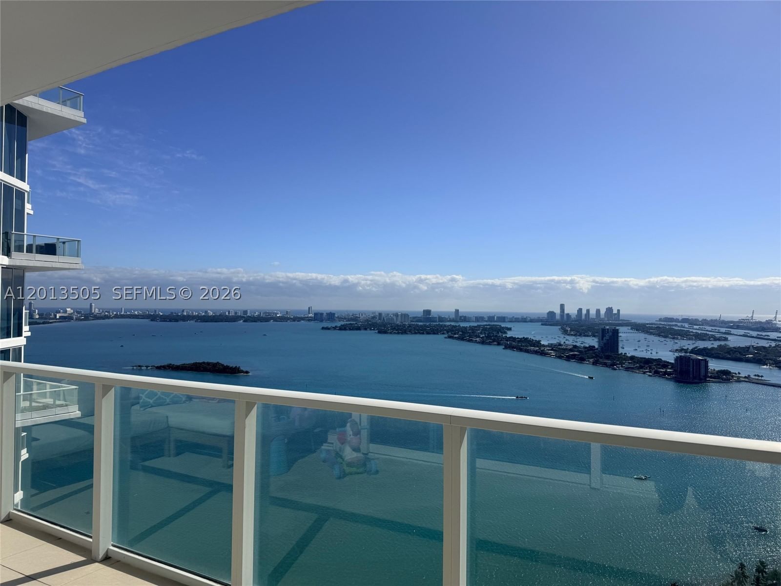 Real estate property located at 2020 Bayshore Dr #3804, Miami-dade, Paramount Bay Condo, Miami, FL