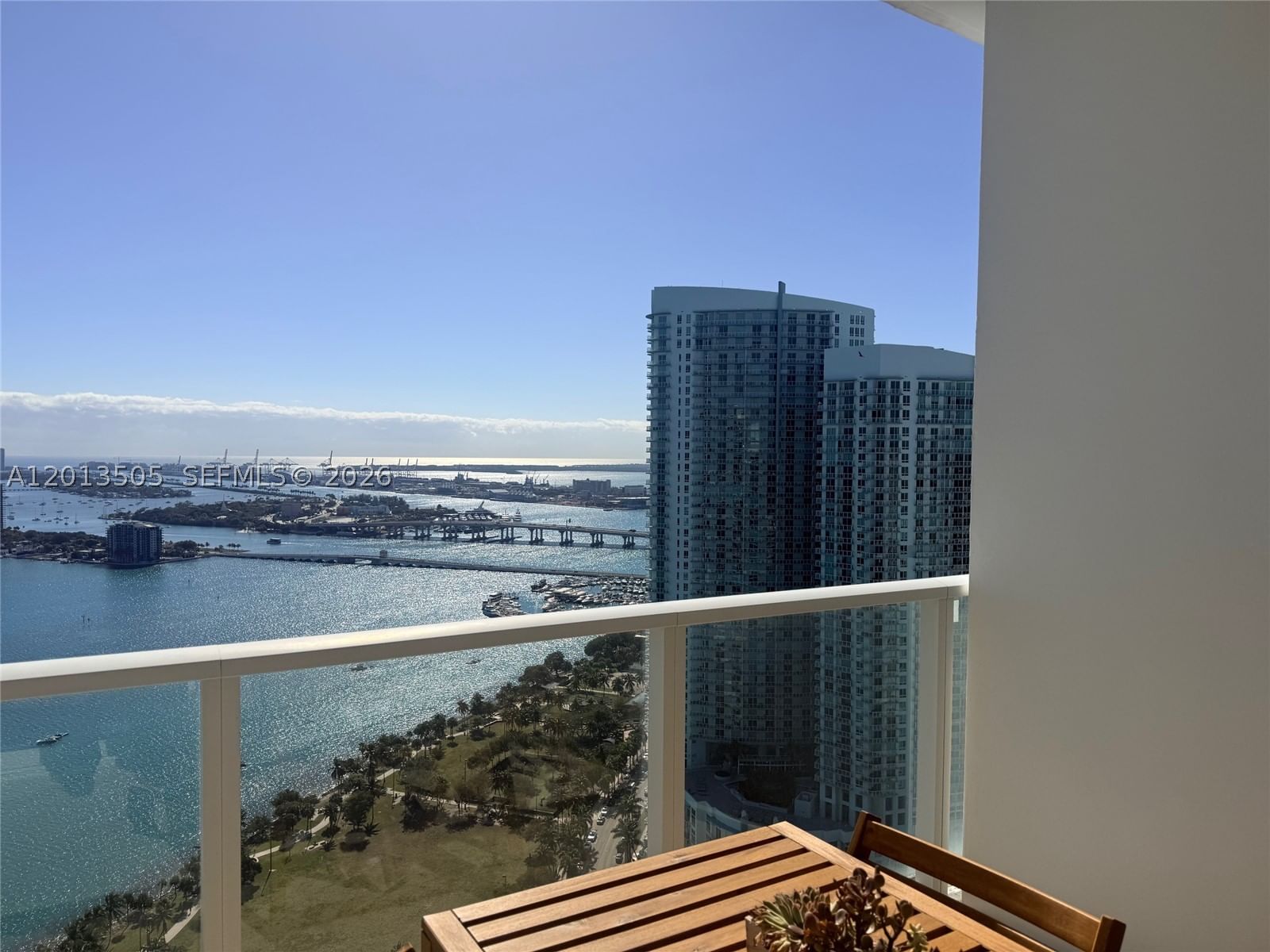 Real estate property located at 2020 Bayshore Dr #3804, Miami-dade, Paramount Bay Condo, Miami, FL