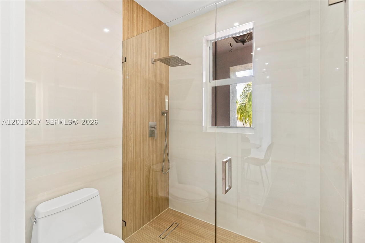 Real estate property located at 3188 211th Ter, Miami-dade, Aventura Lakes - Phase Ii, Aventura, FL