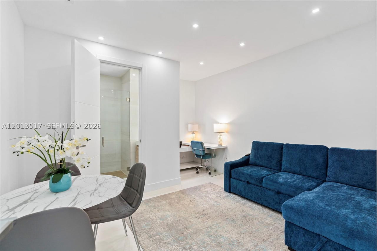 Real estate property located at 3188 211th Ter, Miami-dade, Aventura Lakes - Phase Ii, Aventura, FL