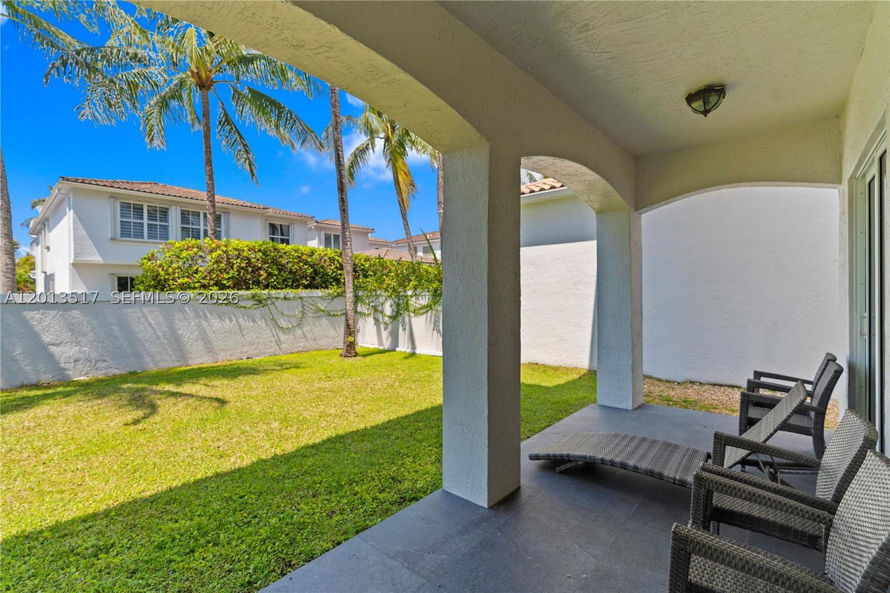 Real estate property located at 3188 211th Ter, Miami-dade, Aventura Lakes - Phase Ii, Aventura, FL