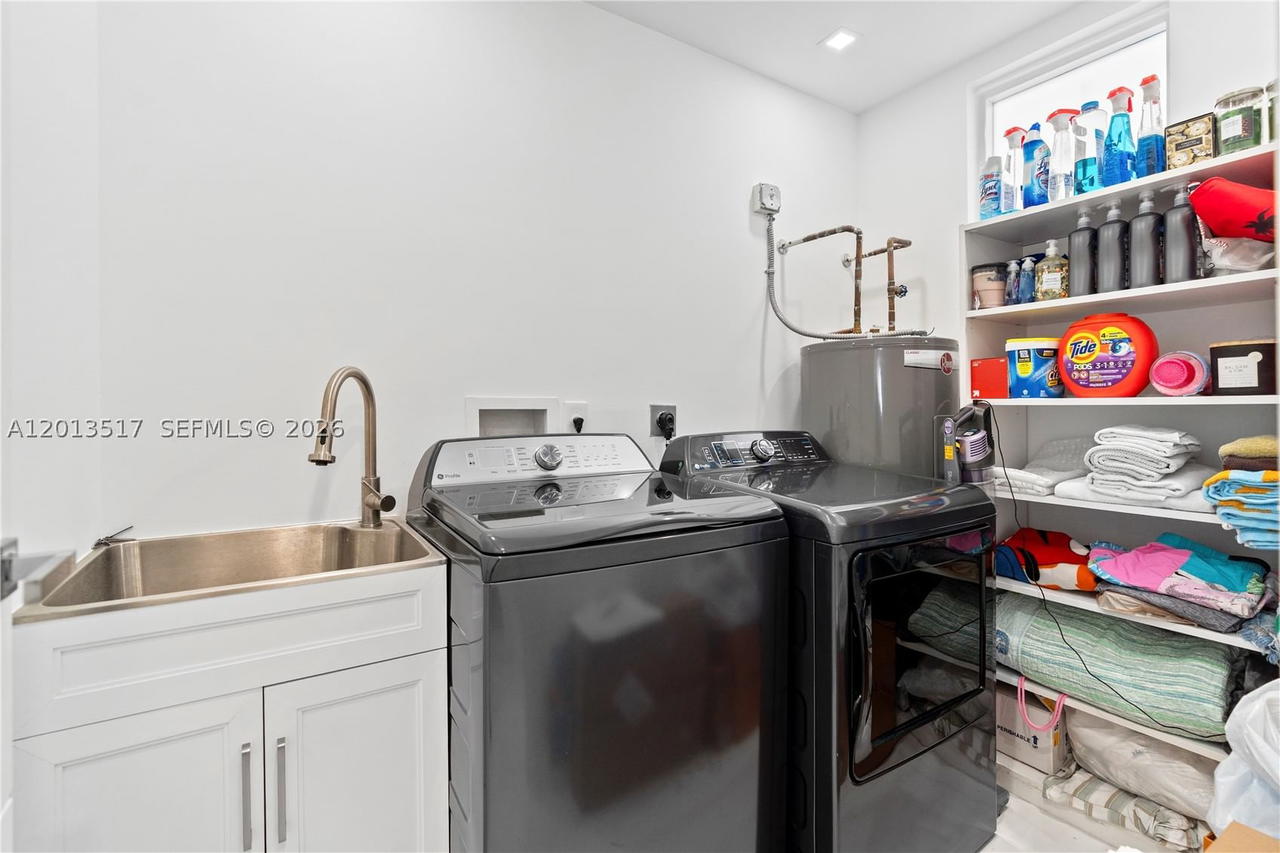 Real estate property located at 3188 211th Ter, Miami-dade, Aventura Lakes - Phase Ii, Aventura, FL