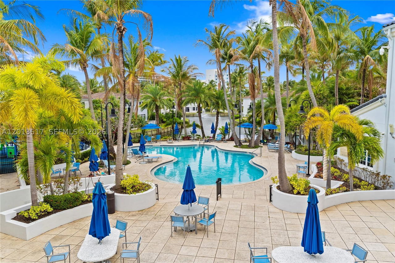 Real estate property located at 3188 211th Ter, Miami-dade, Aventura Lakes - Phase Ii, Aventura, FL