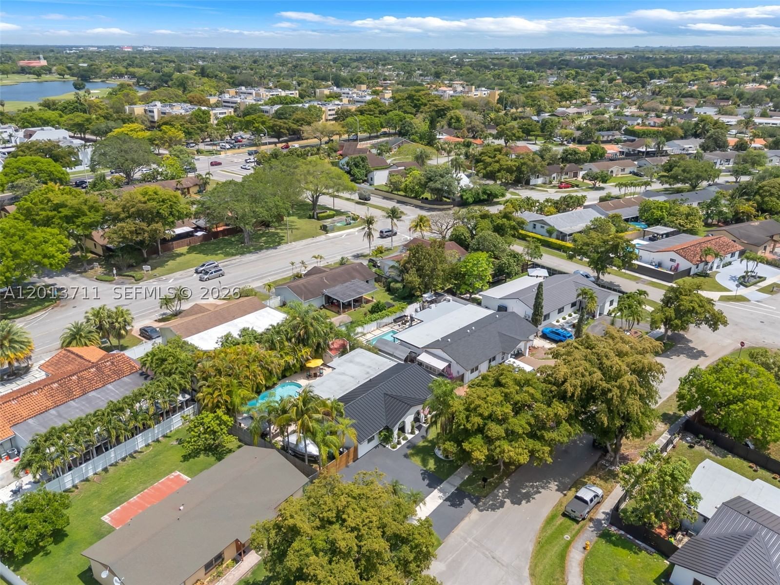 Real estate property located at 6651 148th Court, Miami-dade, Westwind Lakes Sec 2, Miami, FL