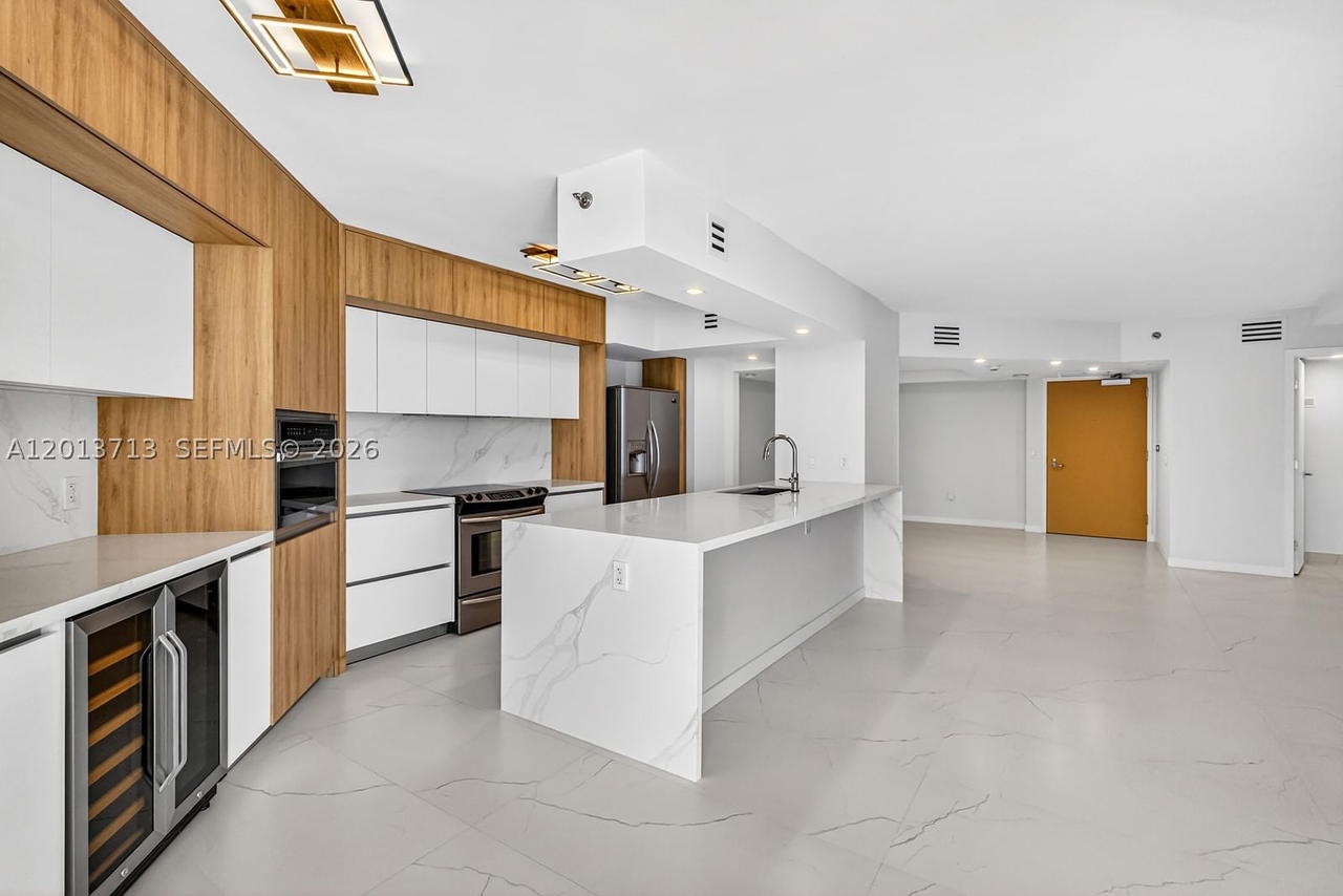 Real estate property located at 16445 Collins Ave #922, Miami-dade, Oceania Ii Condo, Sunny Isles Beach, FL