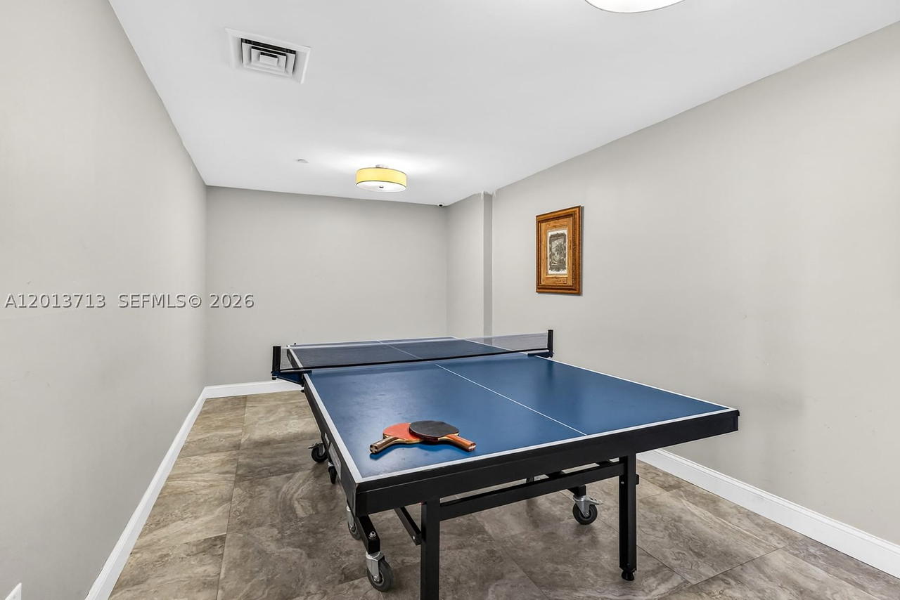 Real estate property located at 16445 Collins Ave #922, Miami-dade, Oceania Ii Condo, Sunny Isles Beach, FL