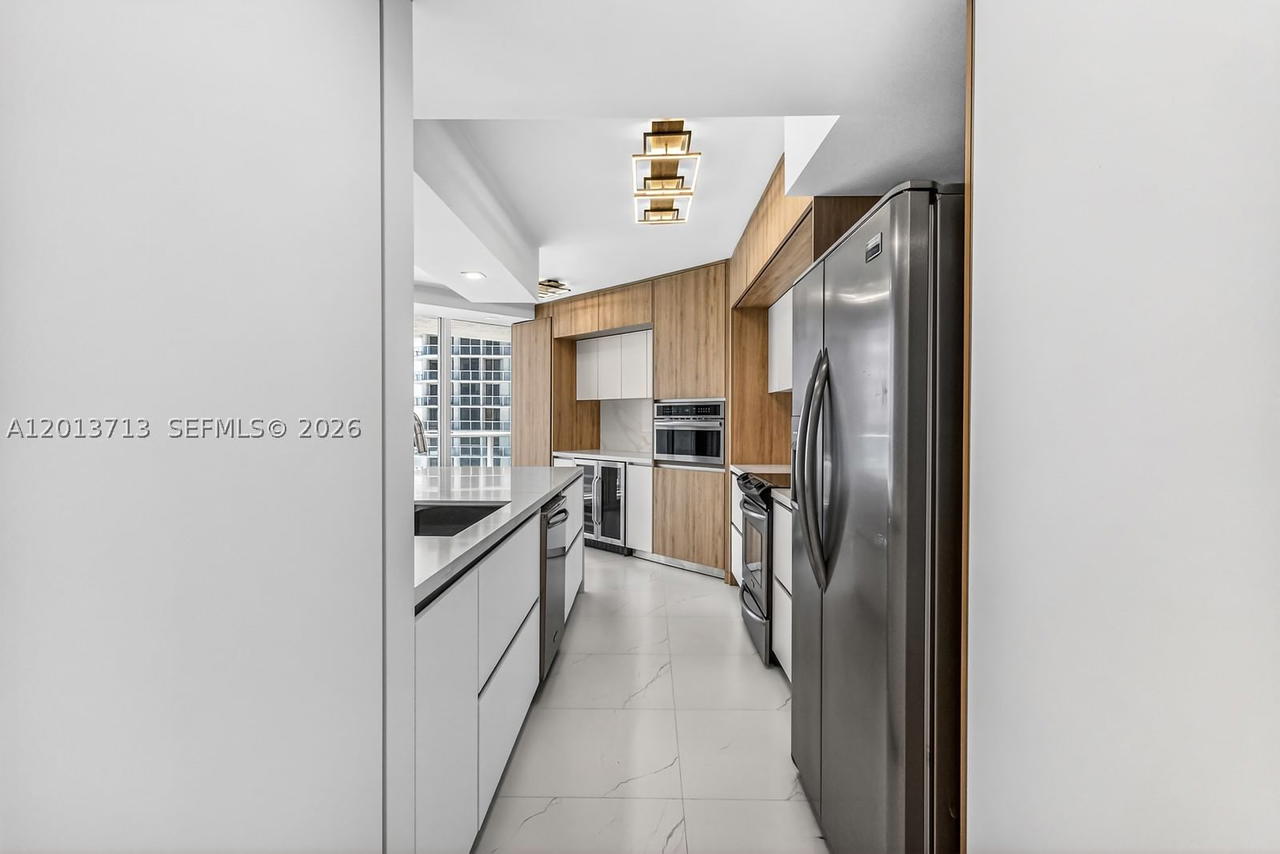 Real estate property located at 16445 Collins Ave #922, Miami-dade, Oceania Ii Condo, Sunny Isles Beach, FL