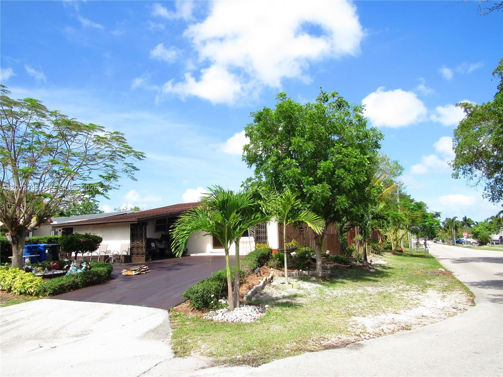 Real estate property located at 1390 34th Ave, Broward, Breezyway Manor Second Ad, Fort Lauderdale, FL