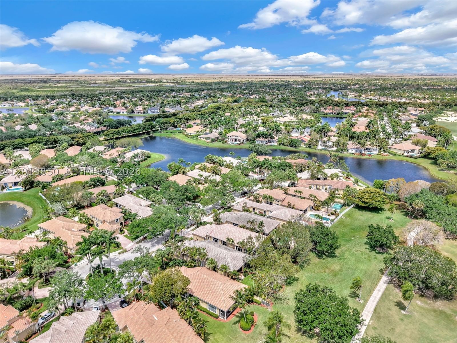 Real estate property located at 2468 Bay Isle Court, Broward, Sector 7 - Parcels F G H, Weston, FL