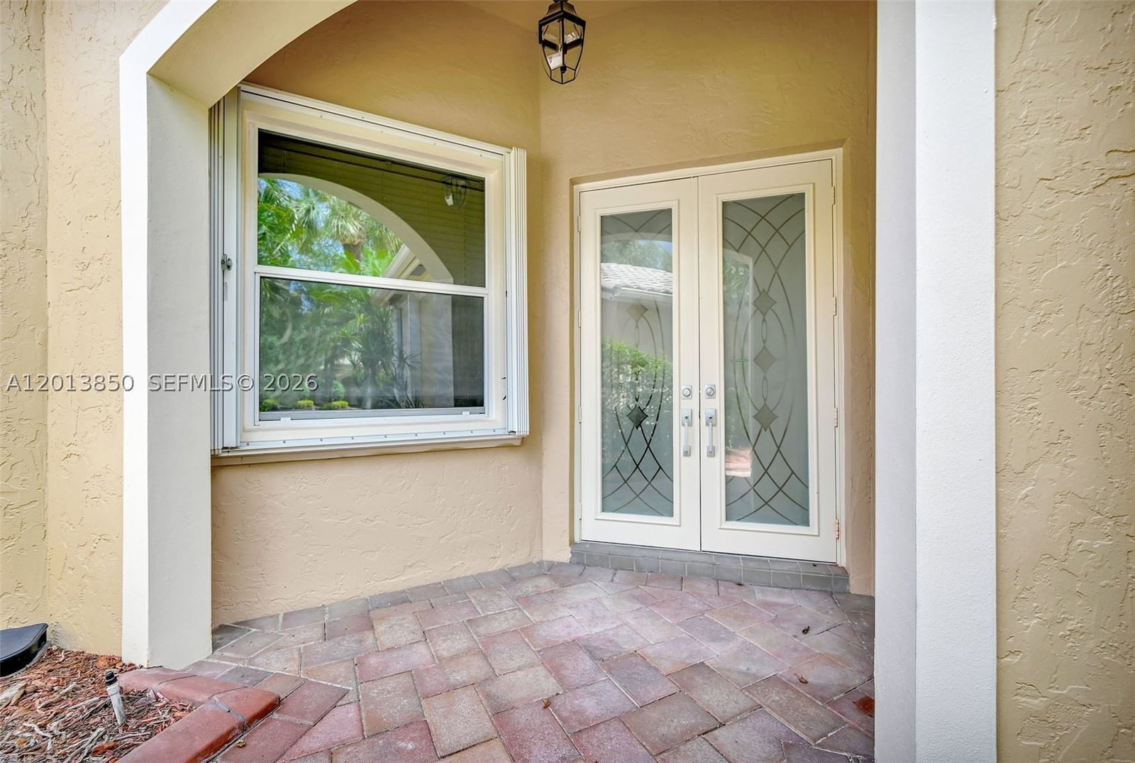 Real estate property located at 2468 Bay Isle Court, Broward, Sector 7 - Parcels F G H, Weston, FL