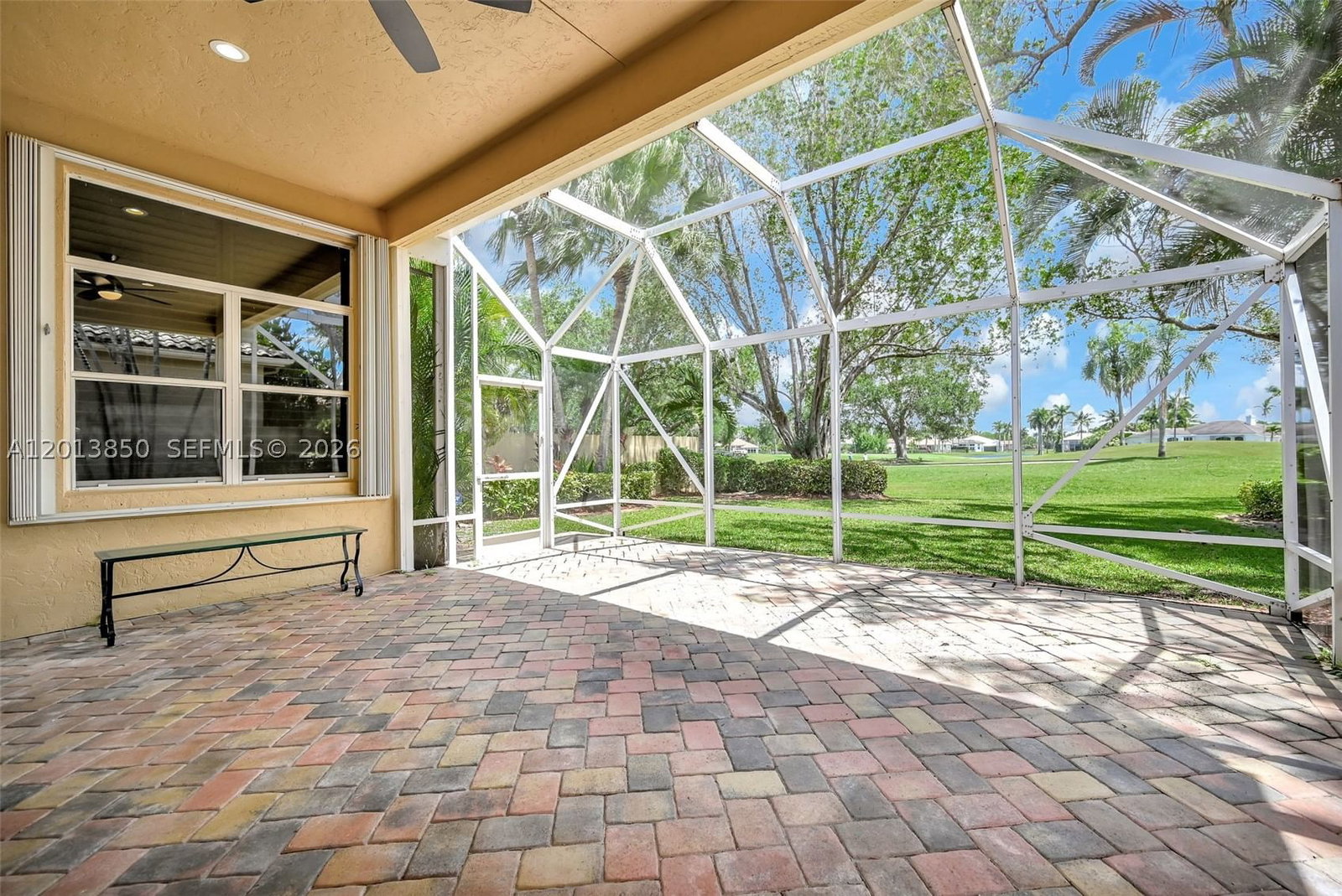 Real estate property located at 2468 Bay Isle Court, Broward, Sector 7 - Parcels F G H, Weston, FL