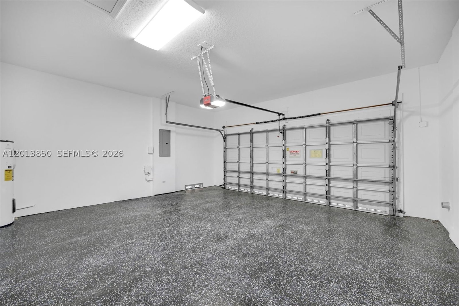Real estate property located at 2468 Bay Isle Court, Broward, Sector 7 - Parcels F G H, Weston, FL