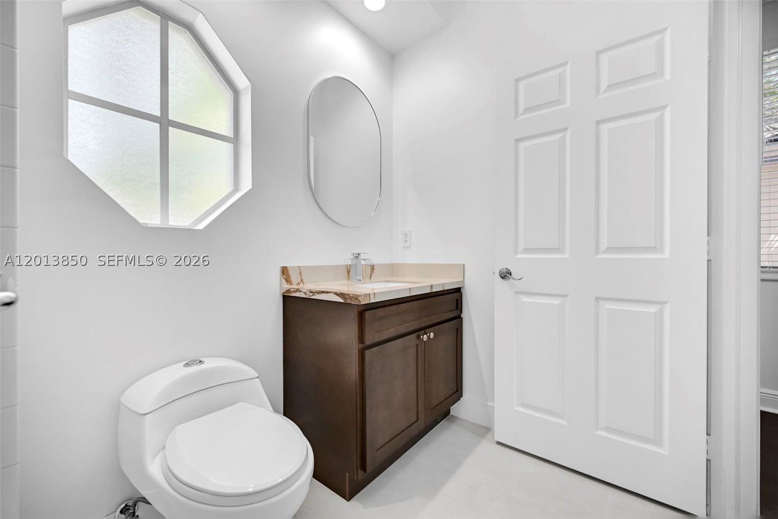 Real estate property located at 2468 Bay Isle Court, Broward, Sector 7 - Parcels F G H, Weston, FL