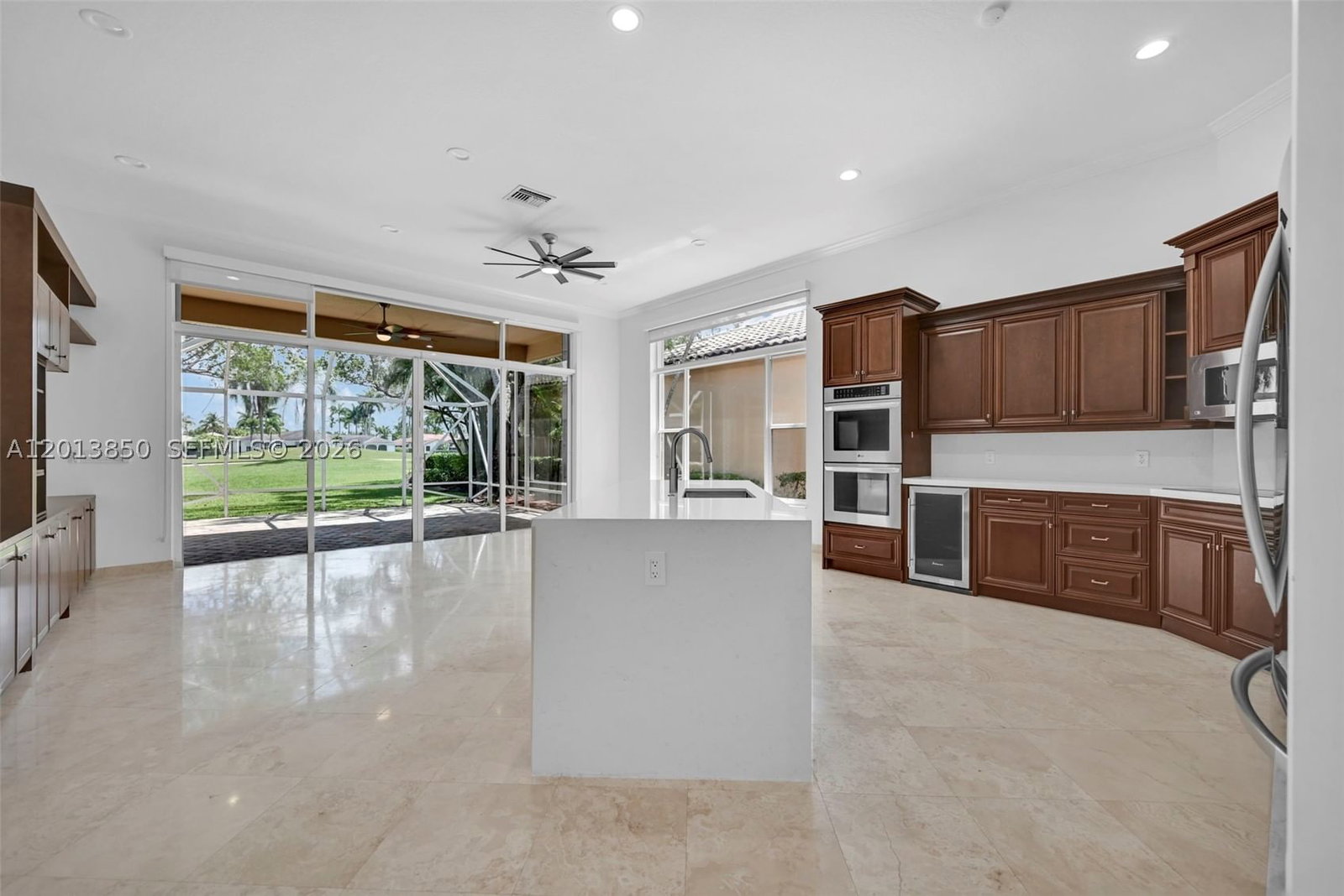 Real estate property located at 2468 Bay Isle Court, Broward, Sector 7 - Parcels F G H, Weston, FL