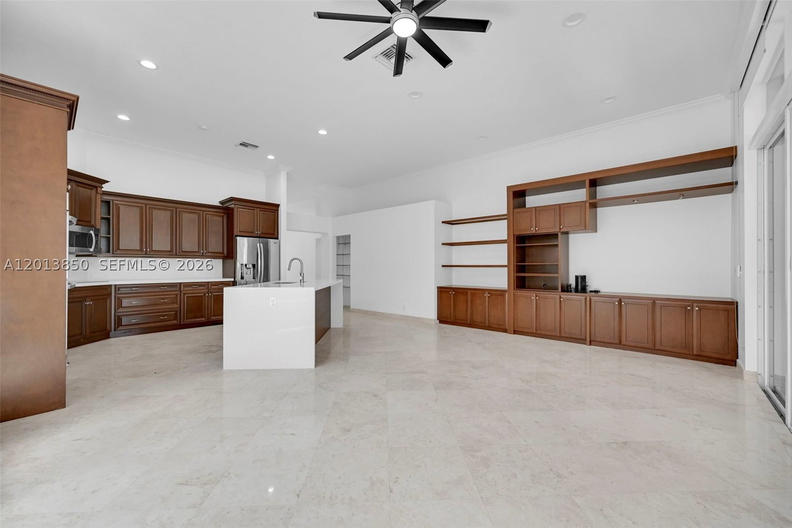 Real estate property located at 2468 Bay Isle Court, Broward, Sector 7 - Parcels F G H, Weston, FL