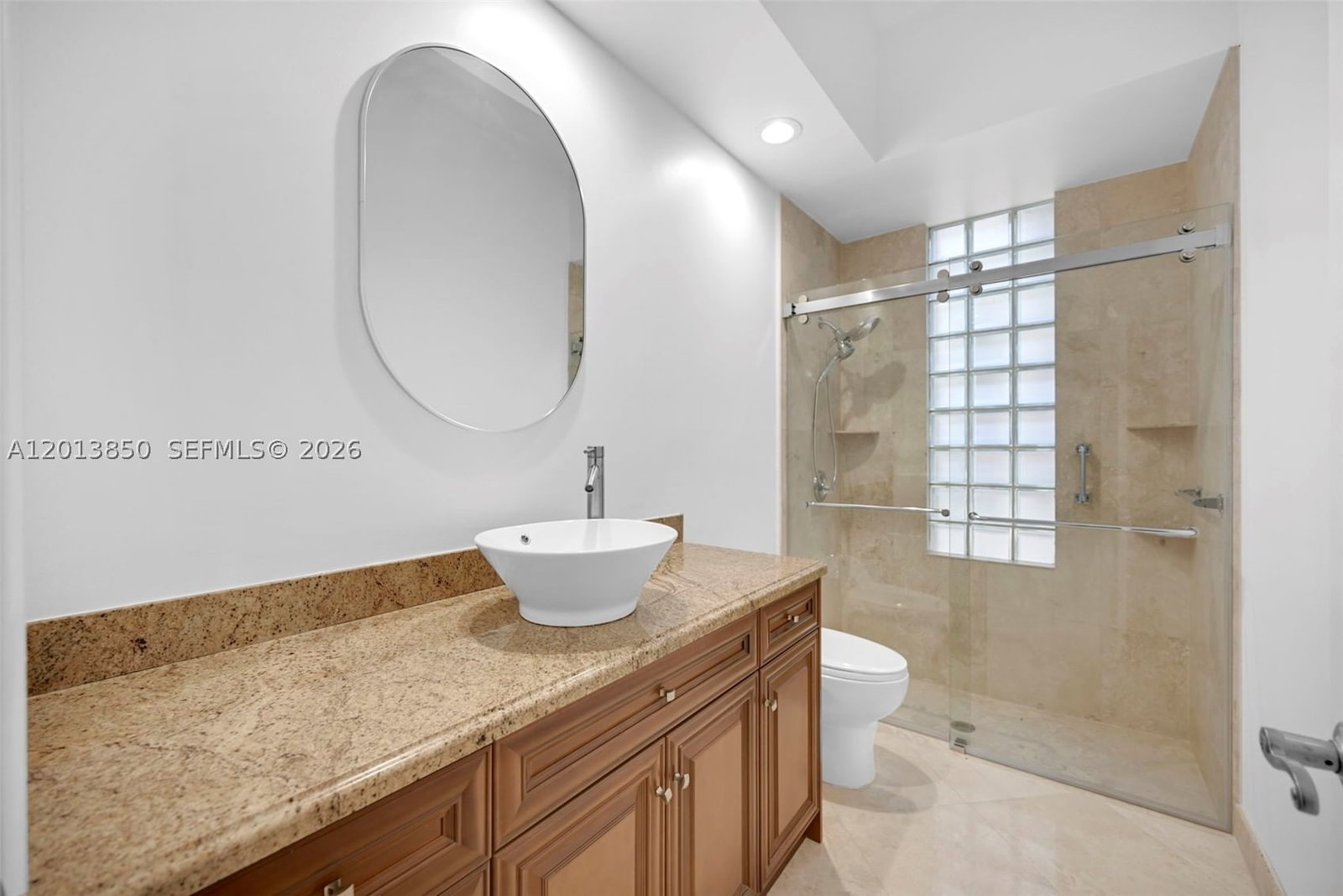 Real estate property located at 2468 Bay Isle Court, Broward, Sector 7 - Parcels F G H, Weston, FL