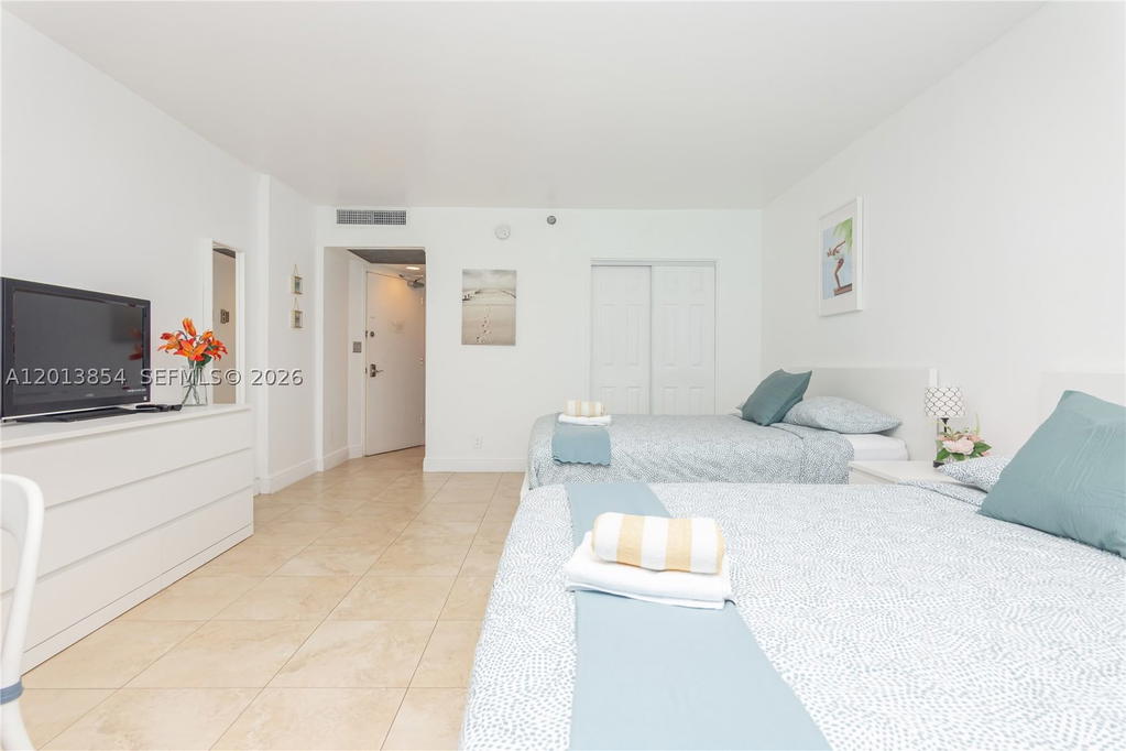 Real estate property located at 5445 Collins Ave #627, Miami-dade, Castle Beach Club Condo, Miami Beach, FL