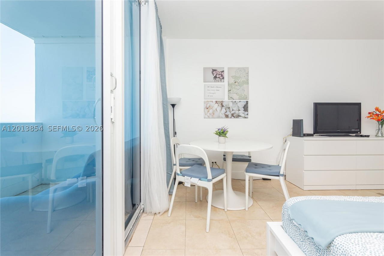 Real estate property located at 5445 Collins Ave #627, Miami-dade, Castle Beach Club Condo, Miami Beach, FL