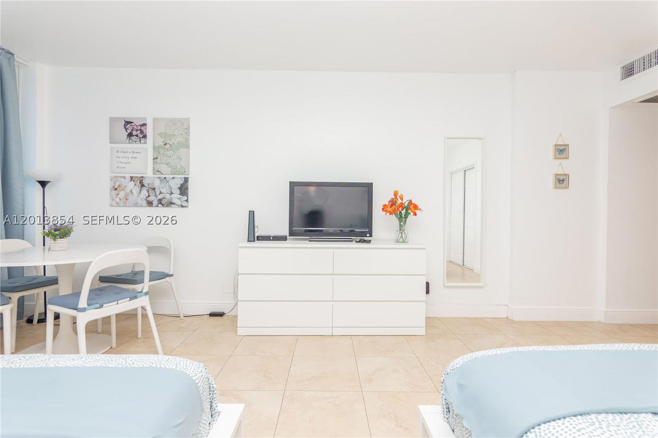 Real estate property located at 5445 Collins Ave #627, Miami-dade, Castle Beach Club Condo, Miami Beach, FL