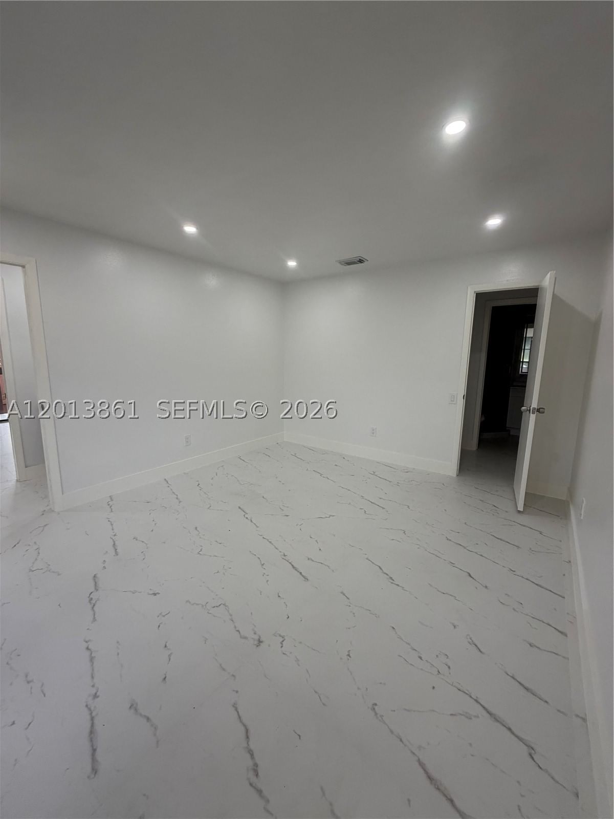 Real estate property located at 7024 114th Pl A-52, Miami-dade, Snapper Village Ph 2 Sec, Miami, FL