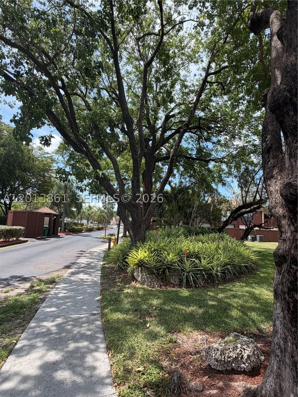 Real estate property located at 7024 114th Pl A-52, Miami-dade, Snapper Village Ph 2 Sec, Miami, FL