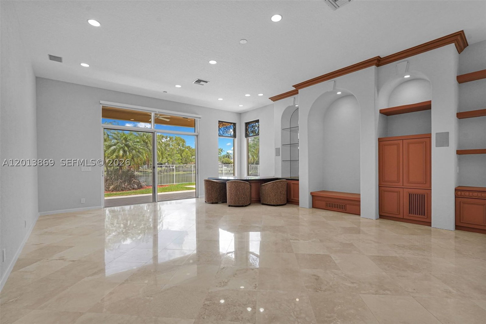Real estate property located at 2456 Bay Isle Court, Broward, Sector 7 - Parcels F G H, Weston, FL