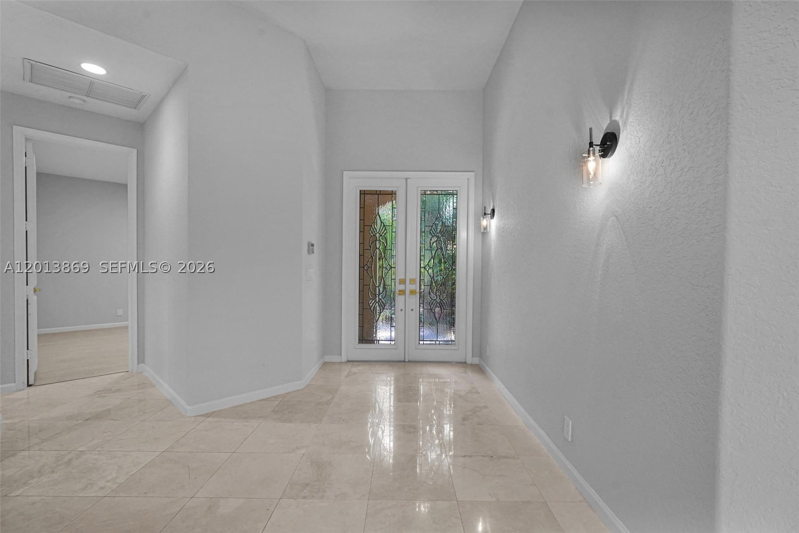 Real estate property located at 2456 Bay Isle Court, Broward, Sector 7 - Parcels F G H, Weston, FL