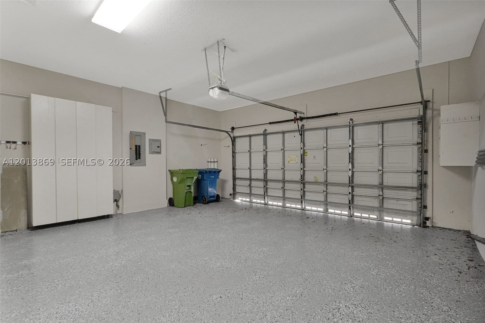 Real estate property located at 2456 Bay Isle Court, Broward, Sector 7 - Parcels F G H, Weston, FL
