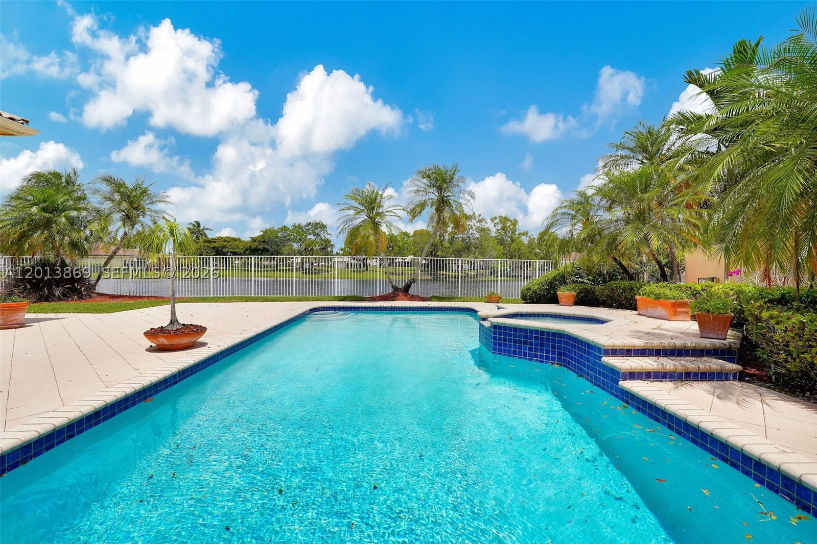 Real estate property located at 2456 Bay Isle Court, Broward, Sector 7 - Parcels F G H, Weston, FL