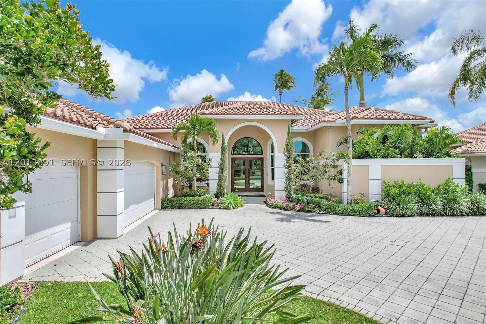Real estate property located at 2715 Edgewater Court, Broward, Sector 7 South, Weston, FL