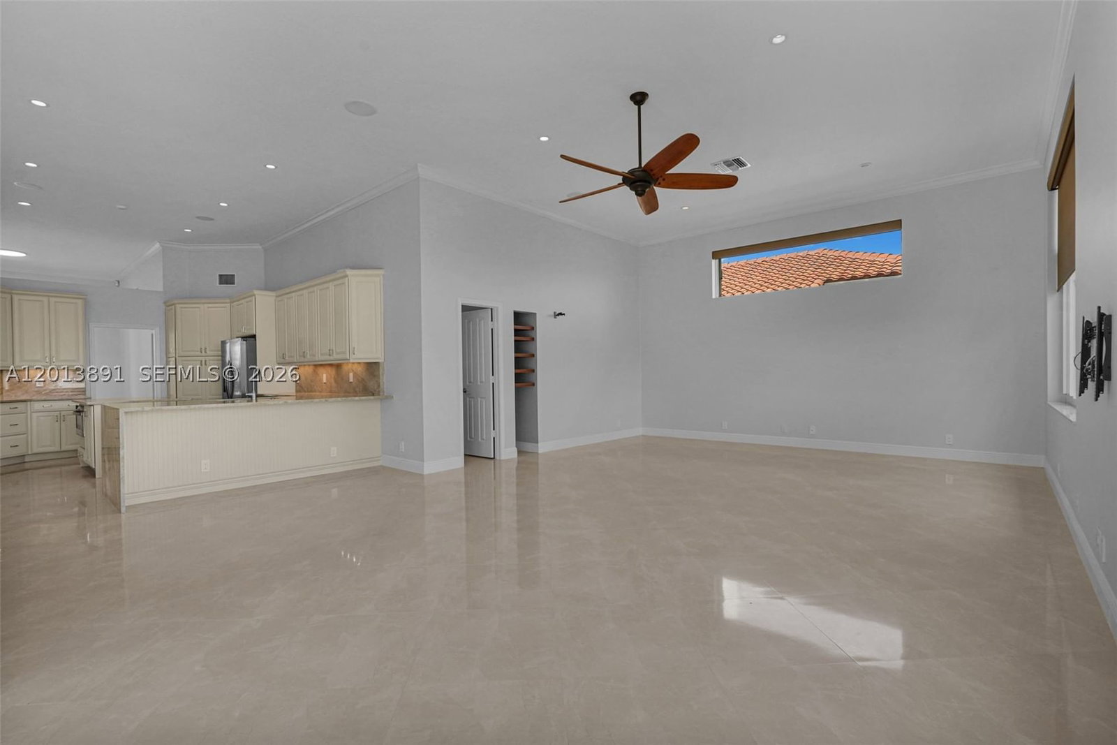 Real estate property located at 2715 Edgewater Court, Broward, Sector 7 South, Weston, FL