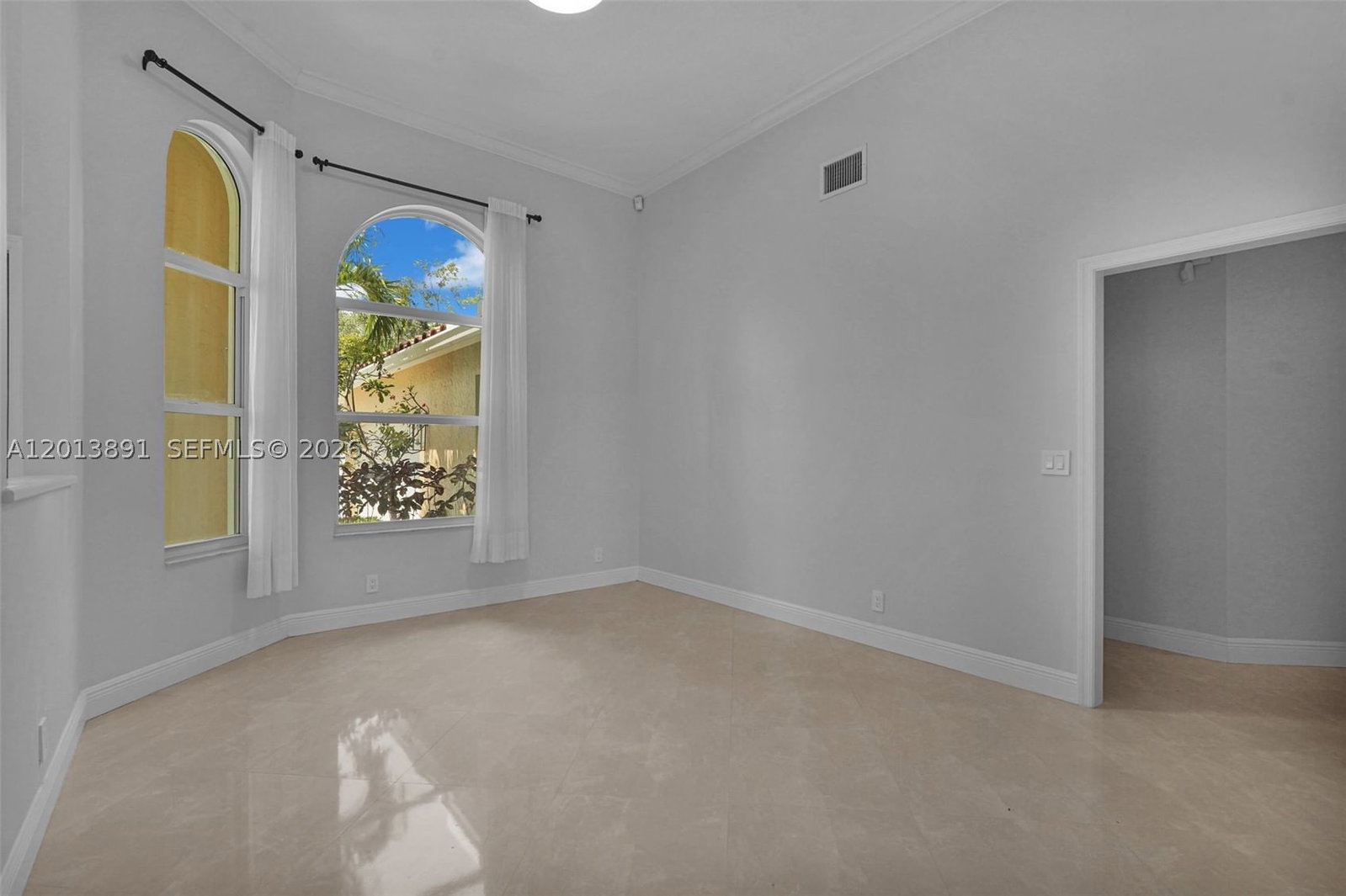 Real estate property located at 2715 Edgewater Court, Broward, Sector 7 South, Weston, FL